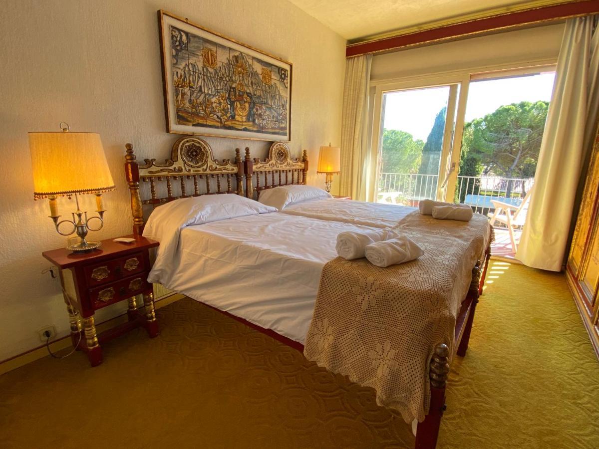 Villa Sitges El Ranch Amaizing Outdoor Areas Beaches At 5 Minutes Walk Sitges At 15 Min Drive Ac Pool Jacuzzi & Garden Xxl Калафелл Экстерьер фото