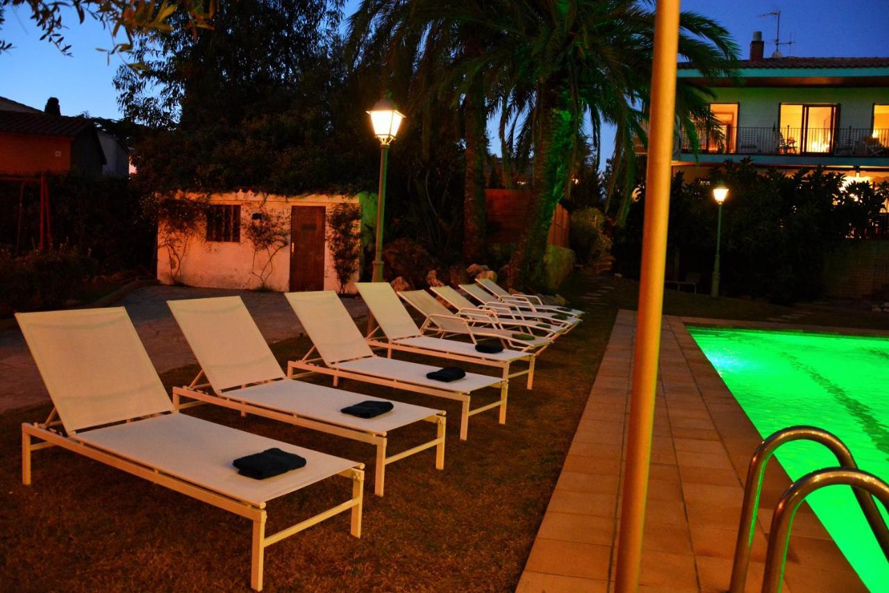Villa Sitges El Ranch Amaizing Outdoor Areas Beaches At 5 Minutes Walk Sitges At 15 Min Drive Ac Pool Jacuzzi & Garden Xxl Калафелл Экстерьер фото